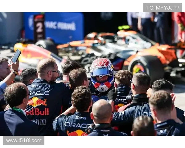 F1赛事最新动态:红牛车队再创新纪录 赛季冠军之争愈发激烈