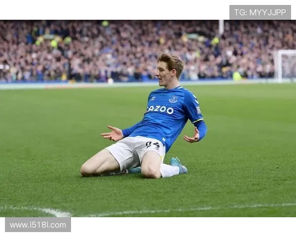 埃弗顿足球俱乐部历史与辉煌成就回顾:英超赛场上的蓝色巨人