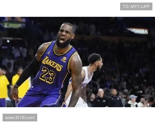 詹姆斯领先湖人轻松取胜 詹皇砍下30分带队突破季后赛首轮困境